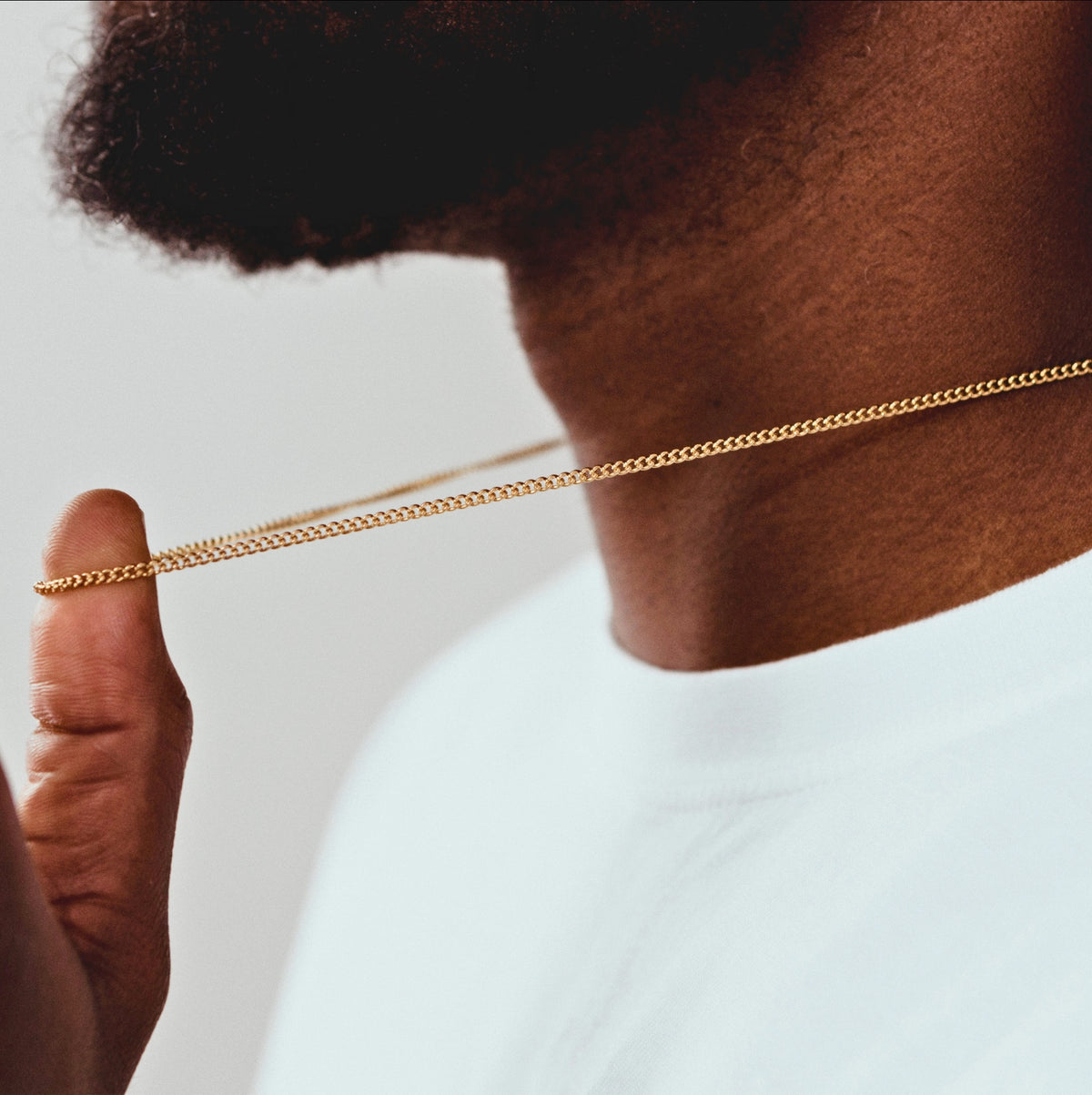 CONNELL CHAIN (GOLD) 2MM — model view 1
