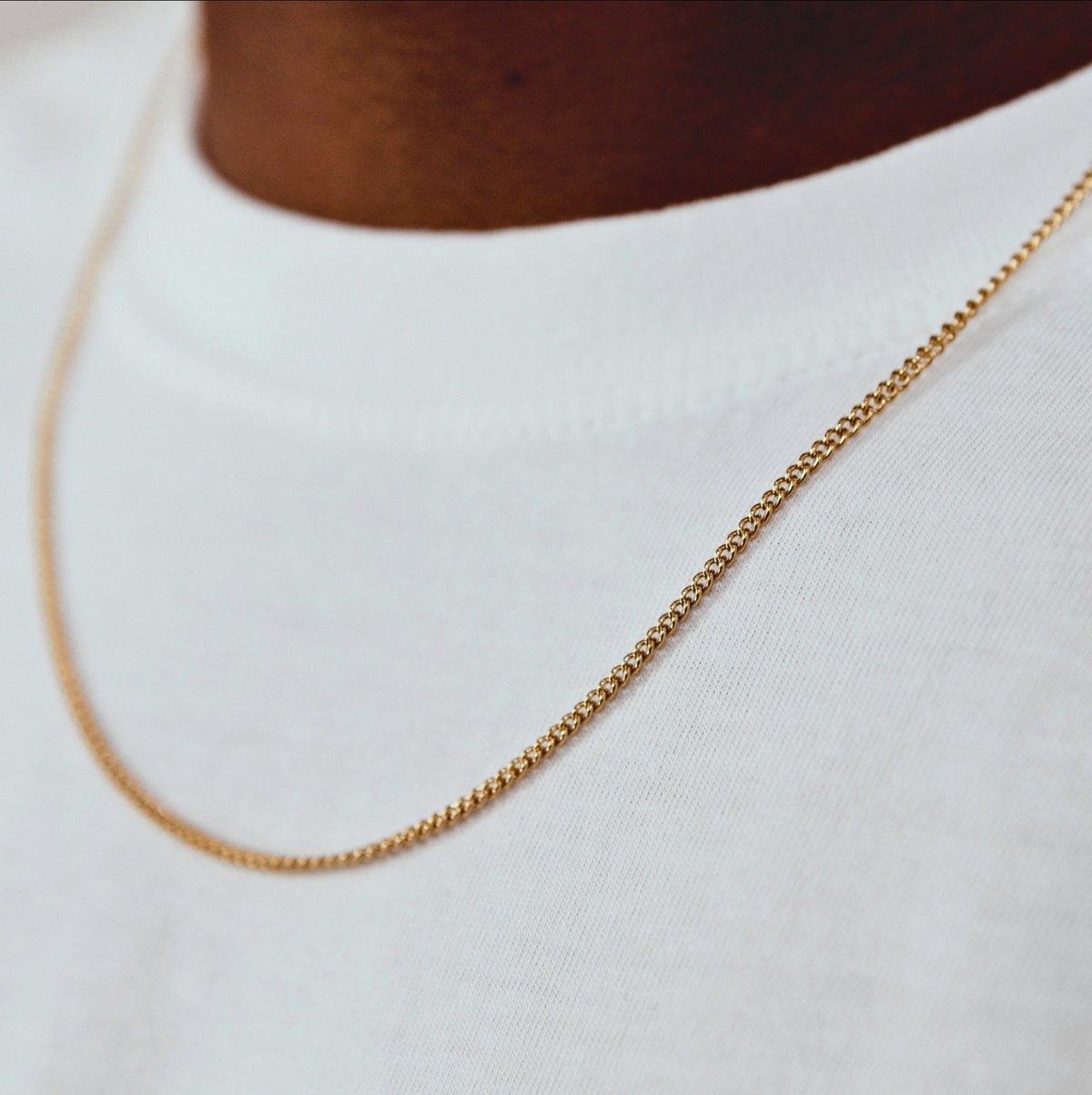 CONNELL CHAIN (GOLD) 2MM — model view 2