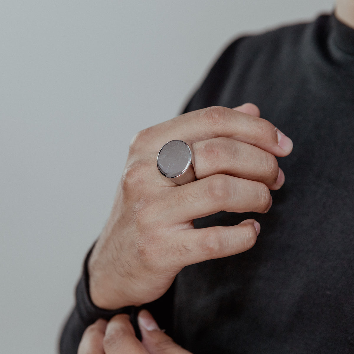 PLUTO — SILVER — model view 2