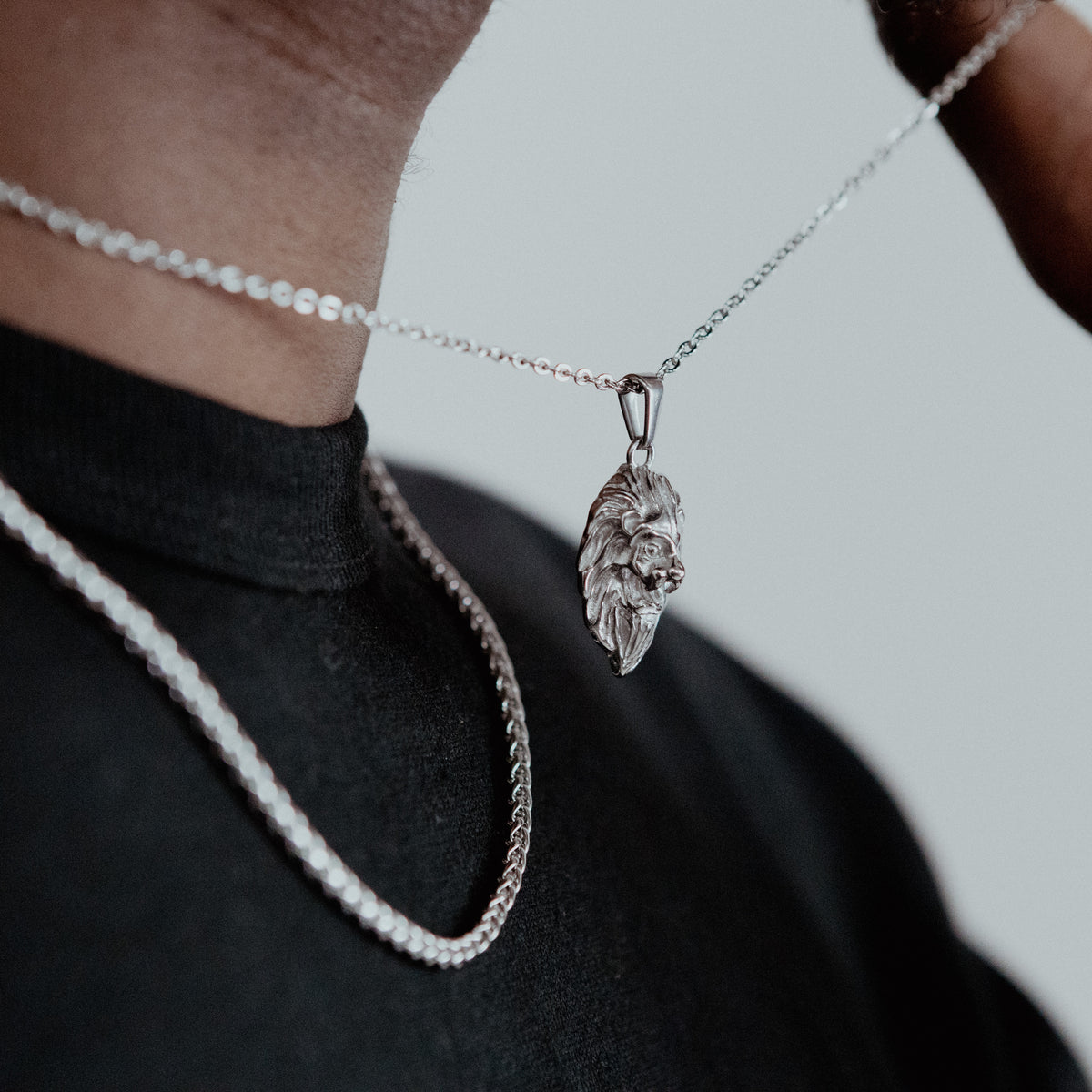 LION (SILVER) — model view 2