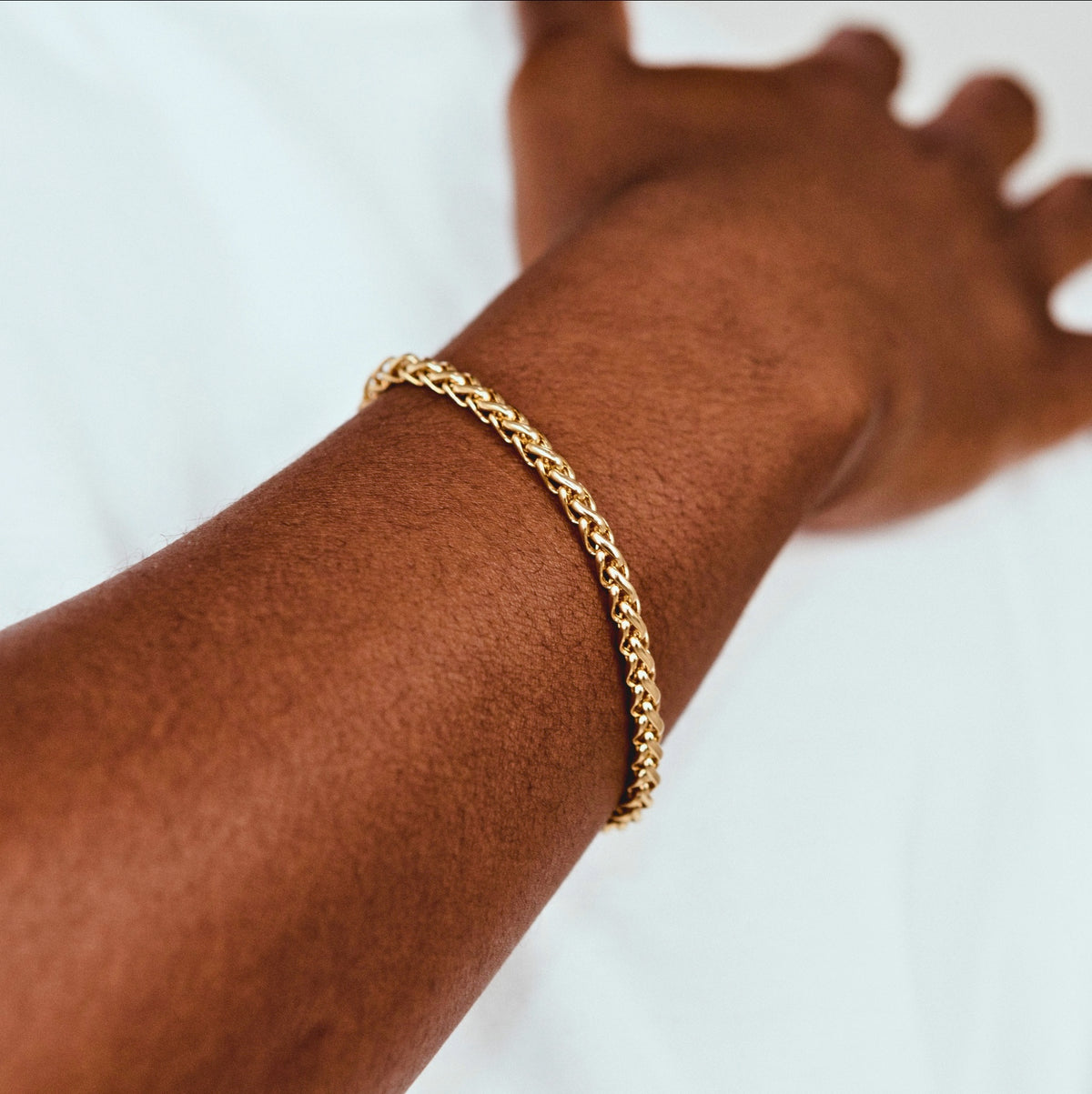 WHEAT BRACELET (GOLD) 5MM — model view 3