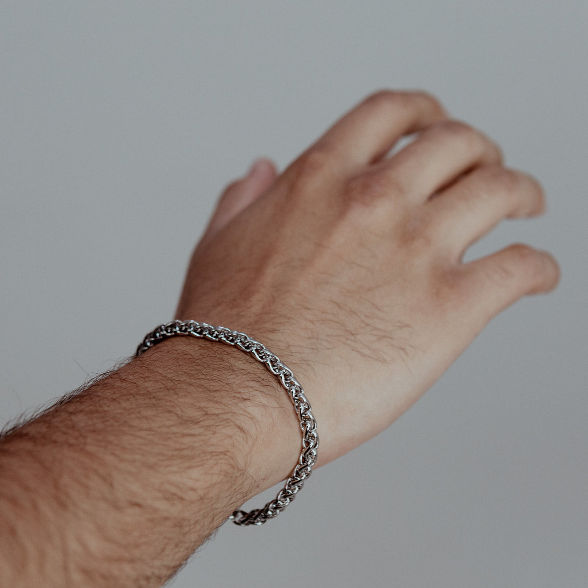 WHEAT BRACELET (SILVER) 5MM — model view 2
